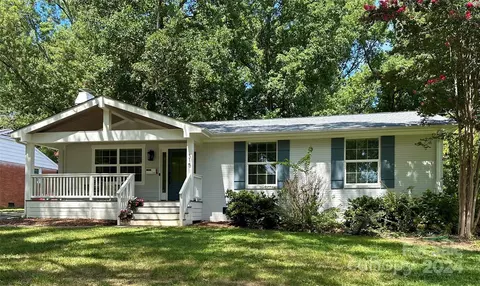 315 Seneca Pl, Charlotte, NC 28210