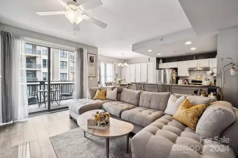 718 Trade W 502 St W #502, Charlotte, NC 28202