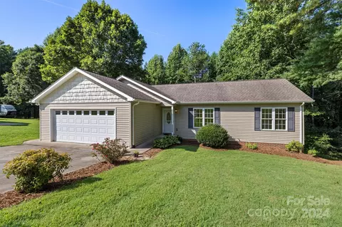 5252 Tornado Cir, Granite Falls, NC 28630