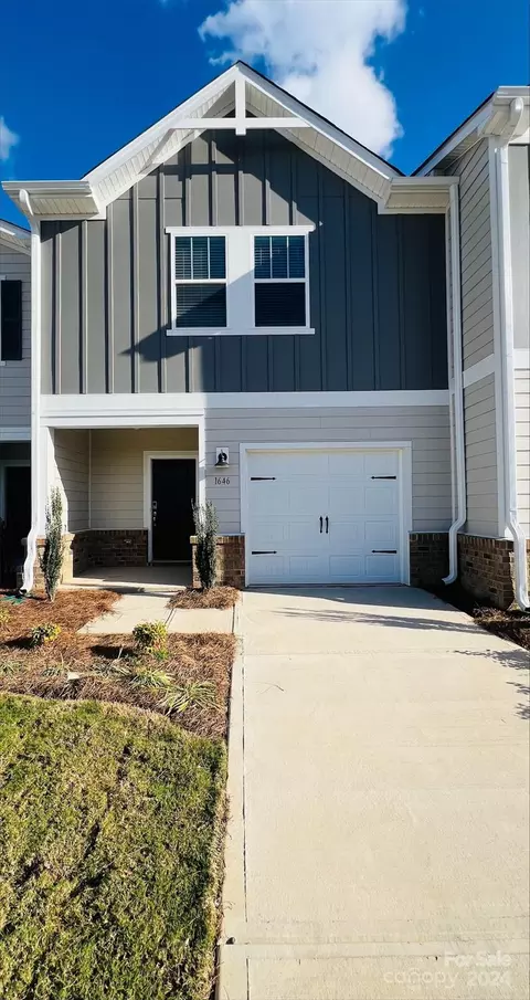 1646 Village Grove Ln, Monroe, NC 28110