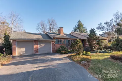 322 Midland Dr, Asheville, NC 28804