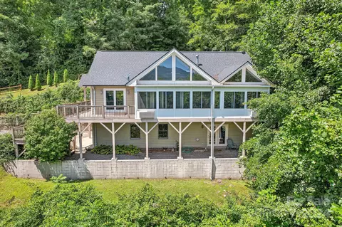376 Higher Ground Rdg, Waynesville, NC 28785