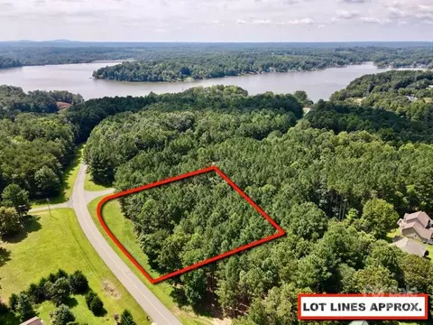 350 Gardner Point Dr, Stony Point, NC 28678