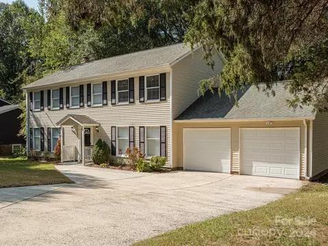 7229 Connan Ln, Charlotte, NC 28226