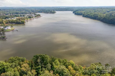 854 Lakeforest 343 Dr #343, Belmont, NC 28012