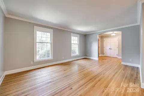 Living - 2532 Tattersall Dr, Charlotte, NC 28210 photo 3 of 7
