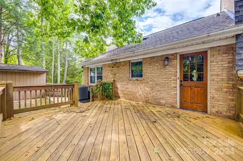 Exterior - 2532 Tattersall Dr, Charlotte, NC 28210 photo 3 of 7