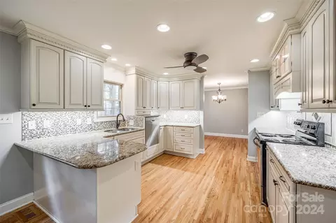 Kitchen - 2532 Tattersall Dr, Charlotte, NC 28210 photo 1 of 4