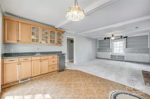 Living - 2532 Tattersall Dr, Charlotte, NC 28210 photo 7 of 7