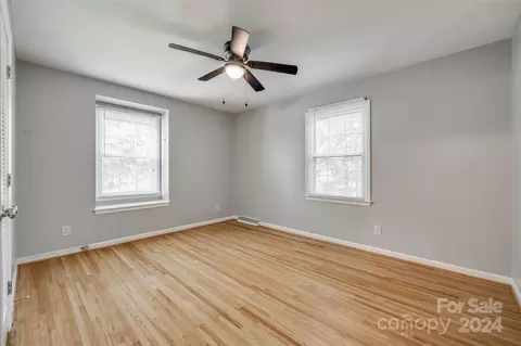 Bedroom - 2532 Tattersall Dr, Charlotte, NC 28210 photo 5 of 7