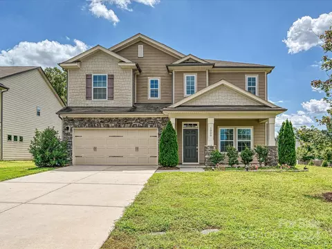 1000 Irvine Ct, Matthews, NC 28104