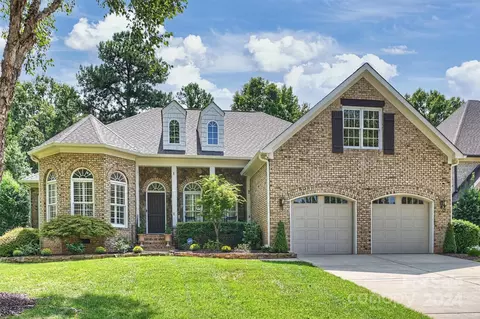 10336 Lady Grace Ln, Charlotte, NC 28270