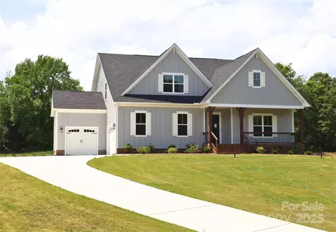 1228 Sage Pine 12 Cir #12, Clover, SC 29710