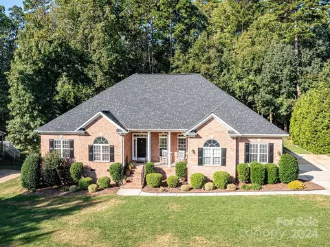 6012 Abergele Ln, Matthews, NC 28104