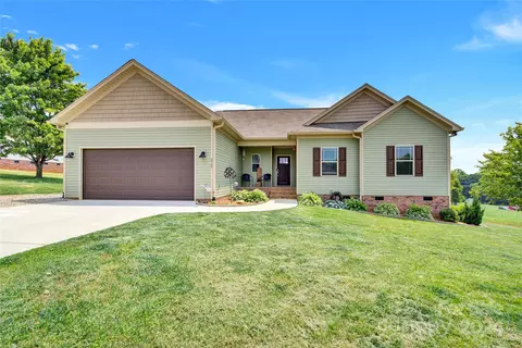 2757 Eagle 11 Dr #11, Lincolnton, NC 28092