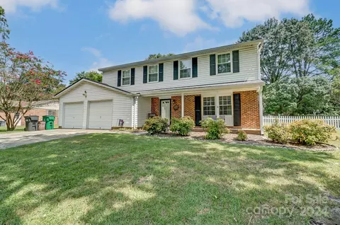 5917 Tillery Dr, Charlotte, NC 28226