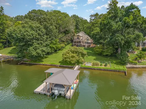7707 Dellinger Rd, Denver, NC 28037