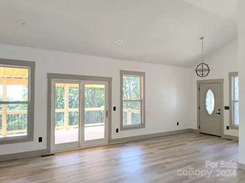 688 Blake Dr, Canton, NC 28716 photo 11