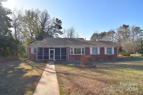 6800 Terry Ln, Charlotte, NC 28215