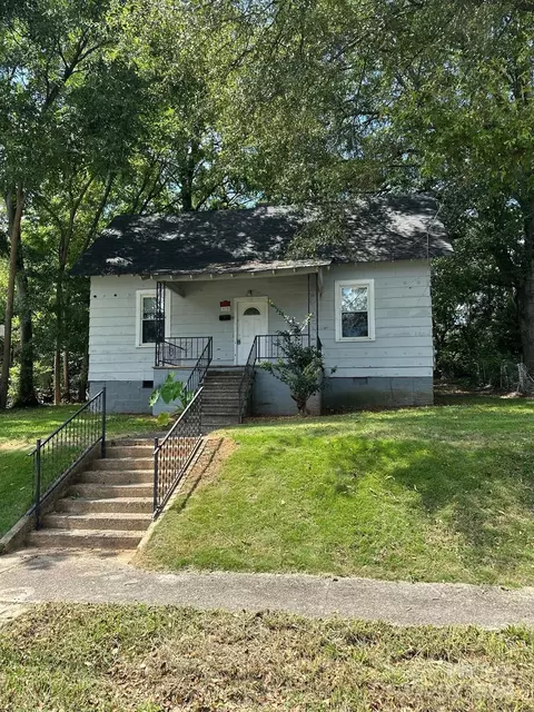 317 S King St, Gastonia, NC 28052
