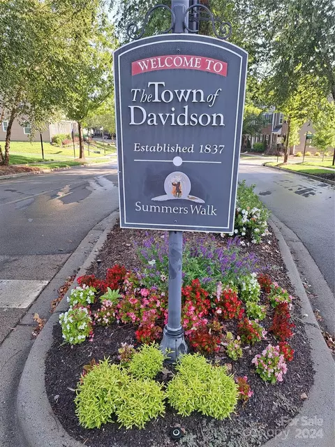 15944 Rose Glenn Ln, Davidson, NC 28036