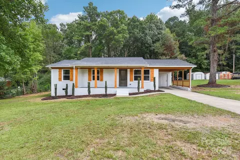 1931 Mcrae Ave, Wadesboro, NC 28170