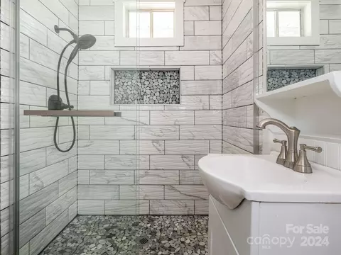 1017 E 10th 10-12 St #10-12, Kannapolis, NC 28083 photo 6