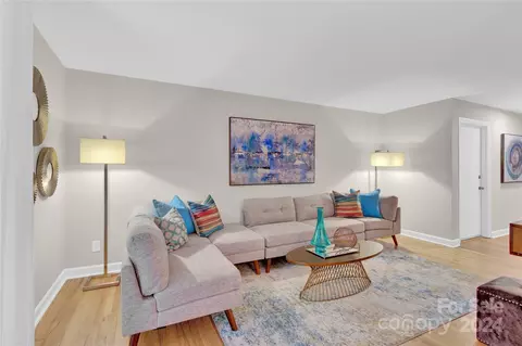 400 Queens B1 Rd #B1, Charlotte, NC 28207