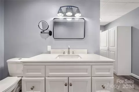 Bath - 18 Upper Walnut Creek Rd, Marshall, NC 28753 photo 6 of 6