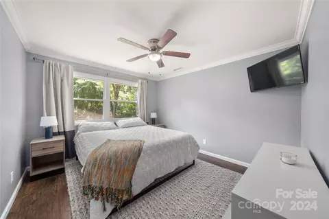 Bedroom - 18 Upper Walnut Creek Rd, Marshall, NC 28753 photo 1 of 9