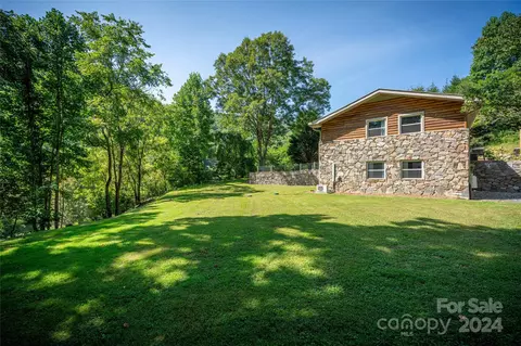 Exterior - 18 Upper Walnut Creek Rd, Marshall, NC 28753 photo 3 of 8