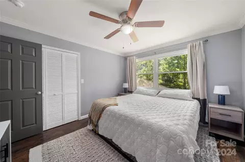 Bedroom - 18 Upper Walnut Creek Rd, Marshall, NC 28753 photo 2 of 9