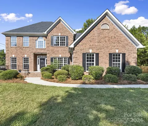 8701 Nellie Ln, Waxhaw, NC 28173