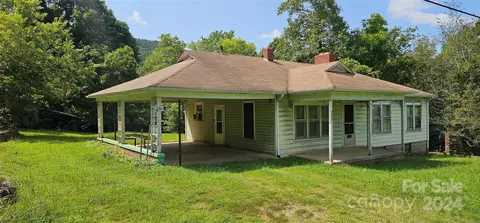 3200 Fay Lowman Rd, Connelly Springs, NC 28612