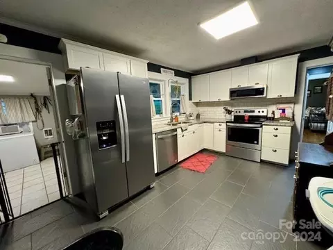 Kitchen - 105 Normandy Dr, Morganton, NC 28655 photo 1 of 3