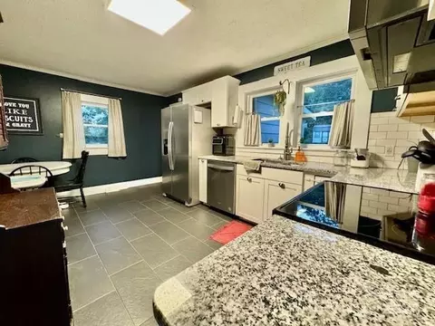Kitchen - 105 Normandy Dr, Morganton, NC 28655 photo 2 of 3