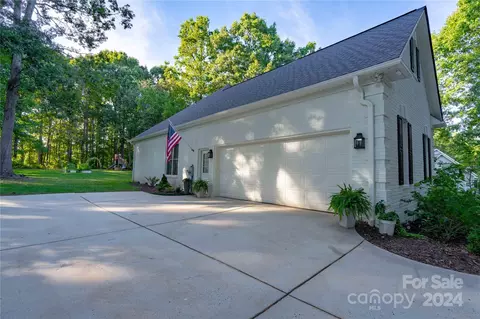 Other - 6762 Fox Ridge Cir, Davidson, NC 28036 photo 3 of 13