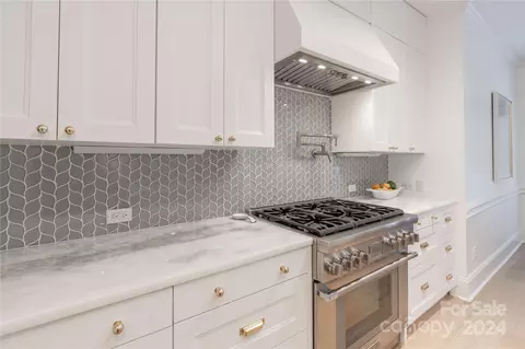 Kitchen - 6762 Fox Ridge Cir, Davidson, NC 28036 photo 3 of 7
