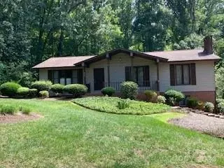 432 E Magnolia Rd, North Wilkesboro, NC 28659