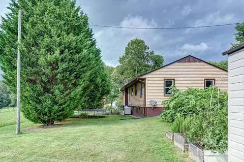 Exterior - 106 Albert Dr, Flat Rock, NC 28731 photo 12 of 17
