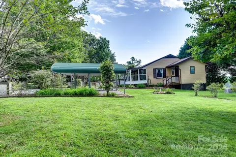 Exterior - 106 Albert Dr, Flat Rock, NC 28731 photo 17 of 17