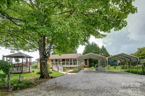 Exterior - 106 Albert Dr, Flat Rock, NC 28731 photo 4 of 17