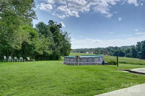 Exterior - 106 Albert Dr, Flat Rock, NC 28731 photo 10 of 17