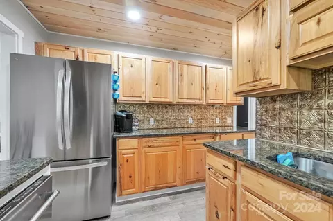 Kitchen - 106 Albert Dr, Flat Rock, NC 28731 photo 1 of 1