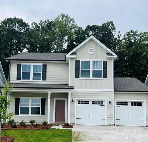 5077 Mooreland Oaks Way, Mount Holly, NC 28120