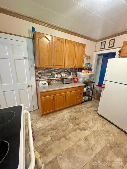 127 Young St, Elkin, NC 28621 photo 11