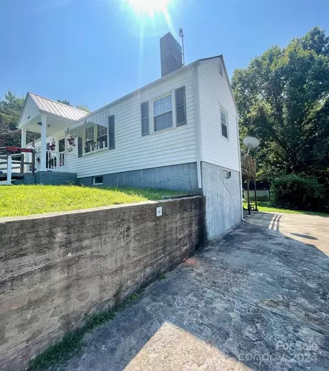 127 Young St, Elkin, NC 28621 photo 25