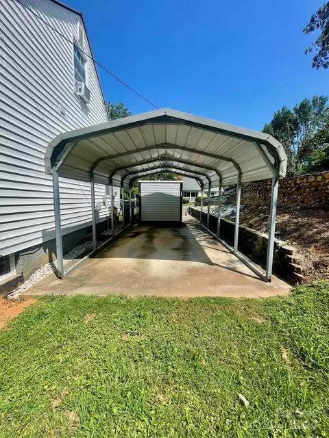 127 Young St, Elkin, NC 28621 photo 22