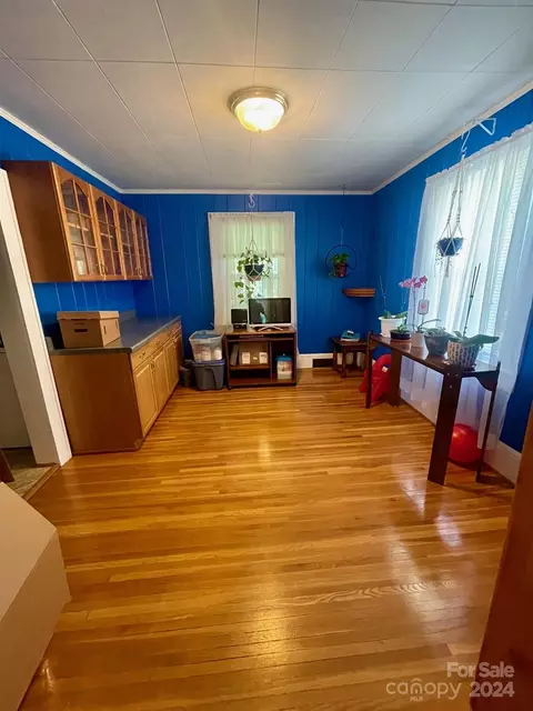 127 Young St, Elkin, NC 28621 photo 7