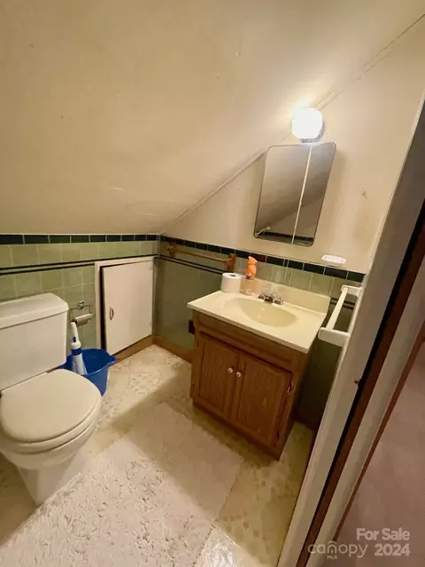 127 Young St, Elkin, NC 28621 photo 38